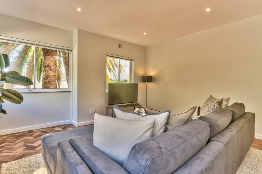 To Let 2 Bedroom Property for Rent in Green Point Western Cape